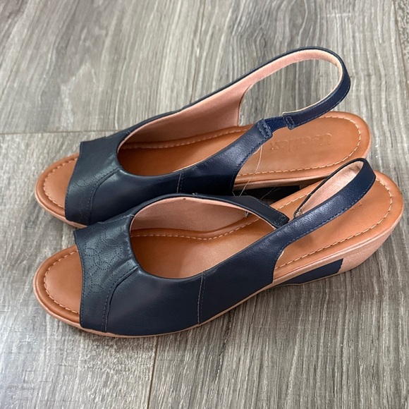 Usaflex Sandals Size 9 NWOT - Picture 4 of 9